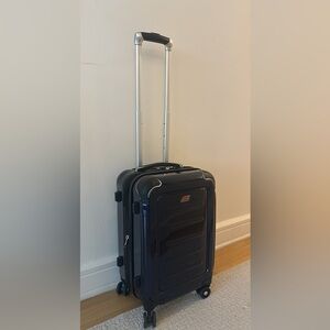 Andare Hardside Carry-On Suitecase - Brand New